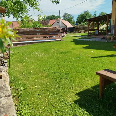 بيت ضيافة Penzion Hrncire Mlada Vozice